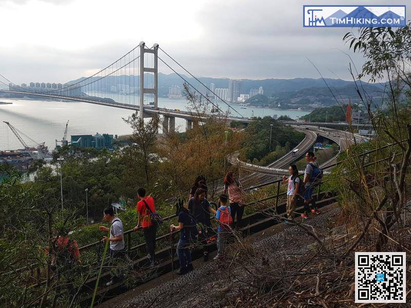 在這兒大家可以慢慢欣賞青馬大橋