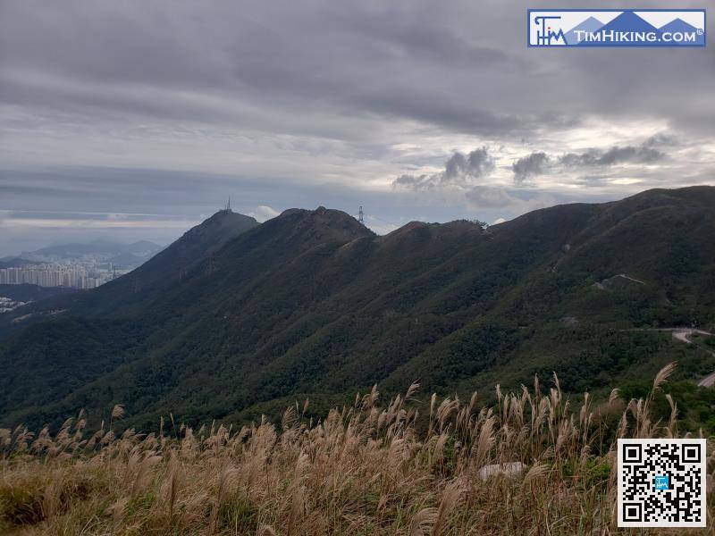 在東洋山山頂有360度景觀，可眺望整段由飛鵝山至大老山的雄偉山脈。