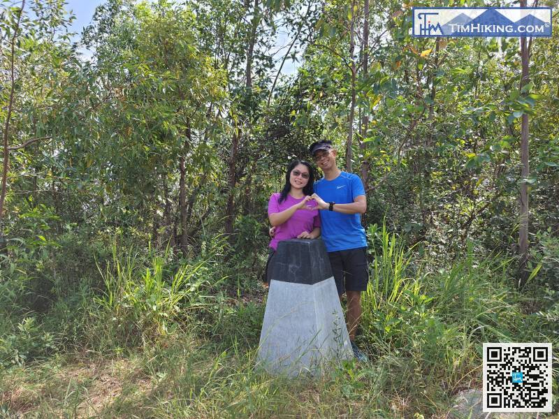 After visiting the trigonometrical station of Pak Kok Shan, return to the intersection.