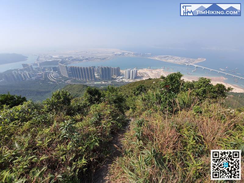 小休一會便望住東涌落山