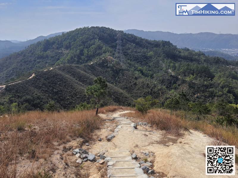 跟住就是落山，往前面的白水嶺走。