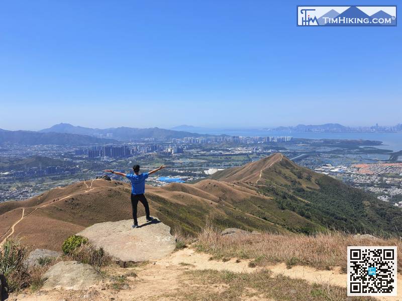 一路上的風景都非常開揚，可遠眺到深圳一帶。