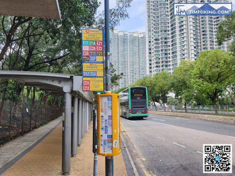 起點在東涌，乘E線機場巴士會比較近一點，並於東涌消防局落車。