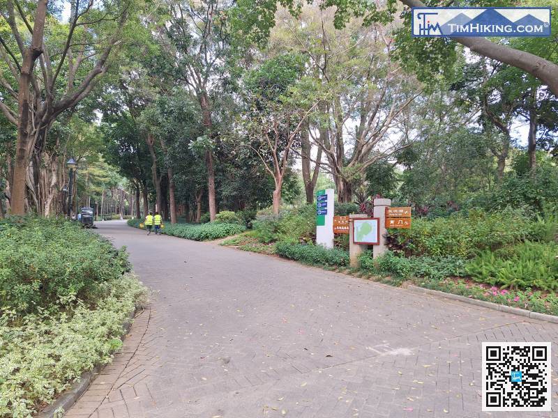 進入筆架山公園後，先是要靠左行，