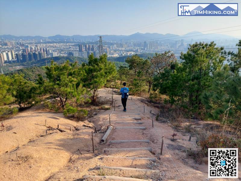 由這裏開始，改向生態公園入口落山，