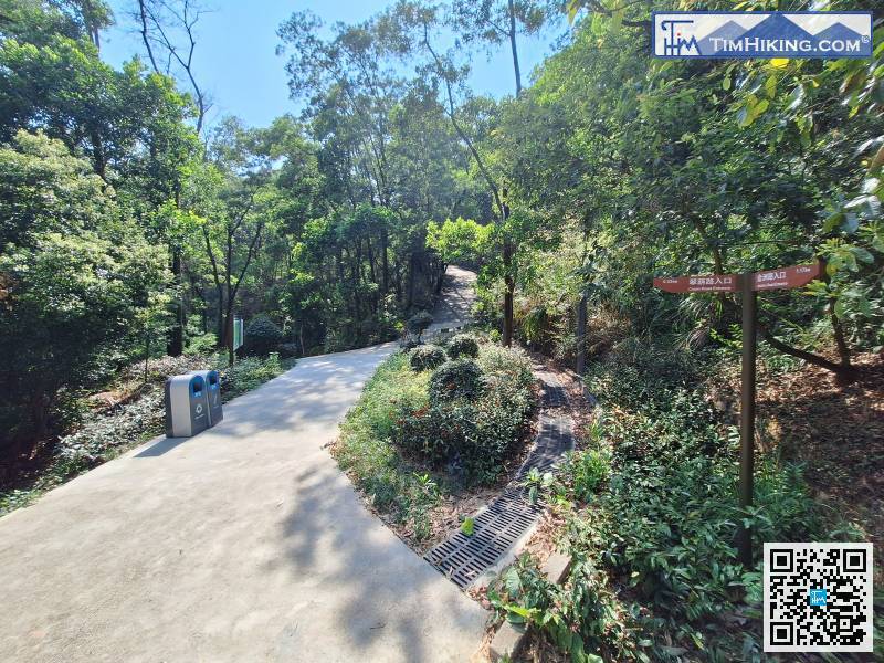 落完山，接上的是好工整的公園路，