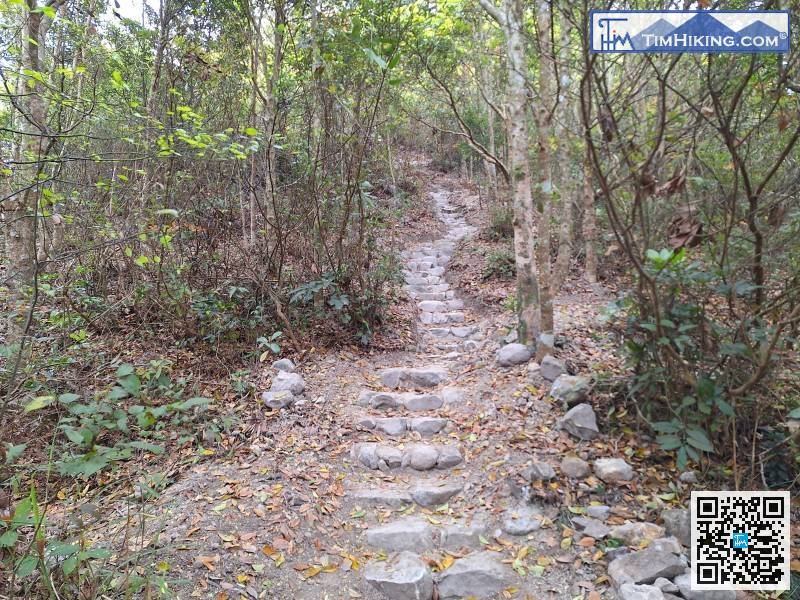 攀上釣魚翁要有少少體力，